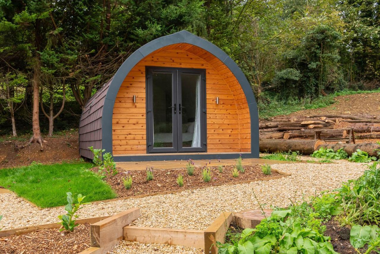 The Plough Inn Cabins Ramsden Buitenkant foto